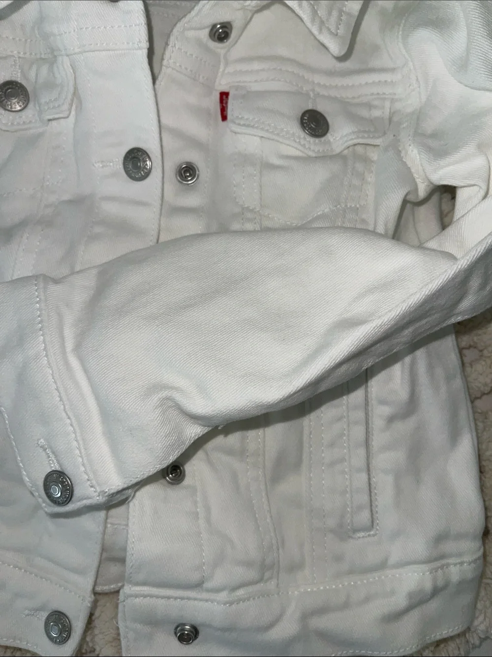 🤍✨Levi's Kids White Denim Jacket - Classic Button-Front 5T- never worn!🤍✨